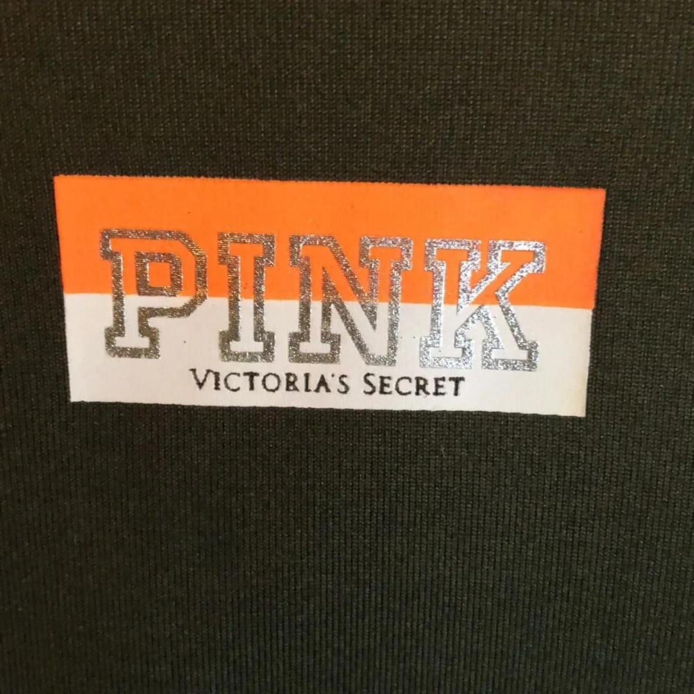 Victoria’s Secret PINK L pull over long sleeve athletic top & thumb hole sleeves - Picture 5 of 6